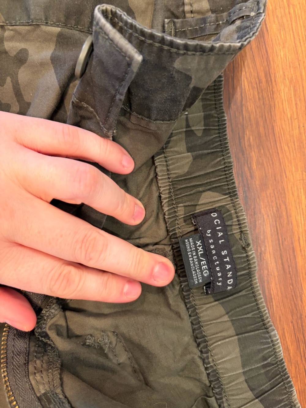 Sanctuary Camo Cargo Shorts - Olive Green/Brown - Picture 2 of 4